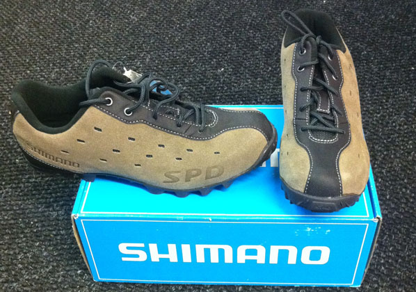 shimano casual cycling shoes