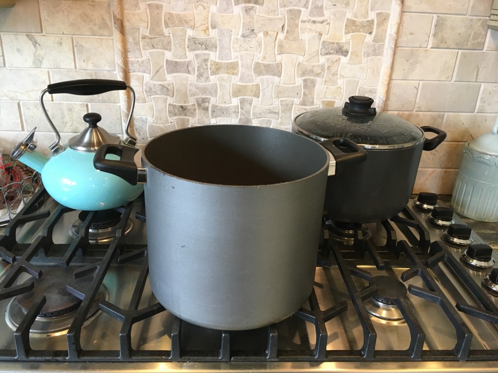 Instead of a pan, use a tall pot, such as this one.